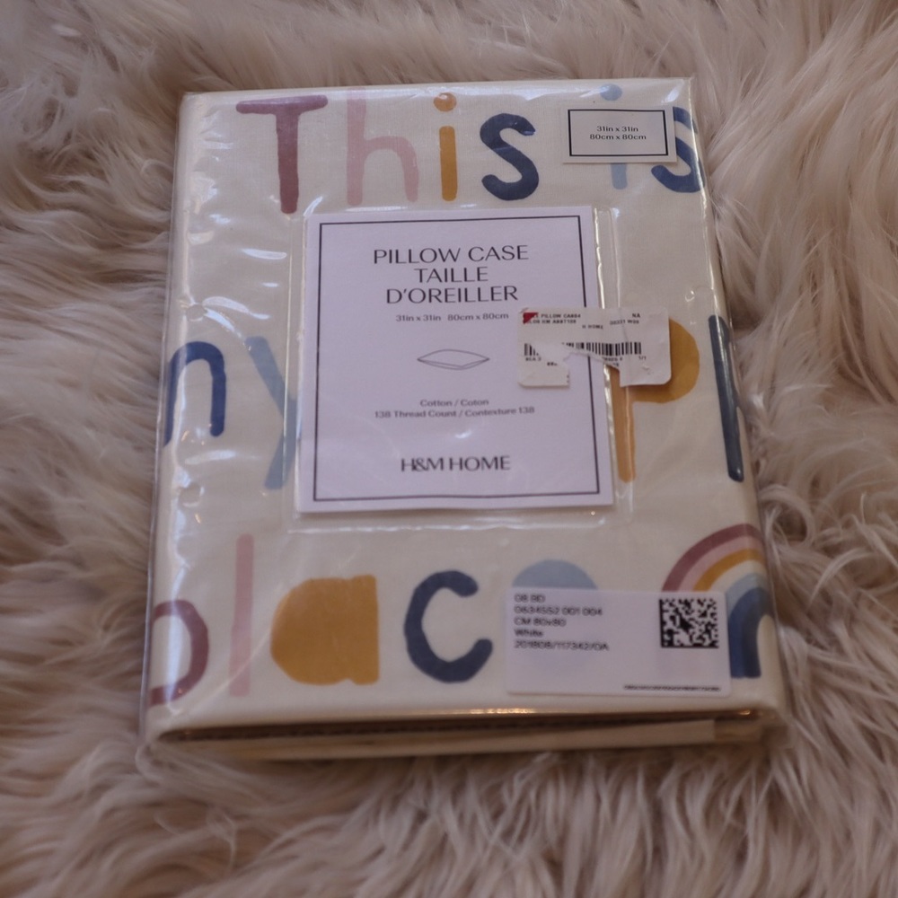 Hm pillowcase